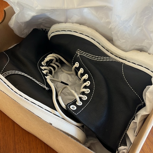 DM Virginia Pascal Doc Martens 1460 Black Boots Size 6